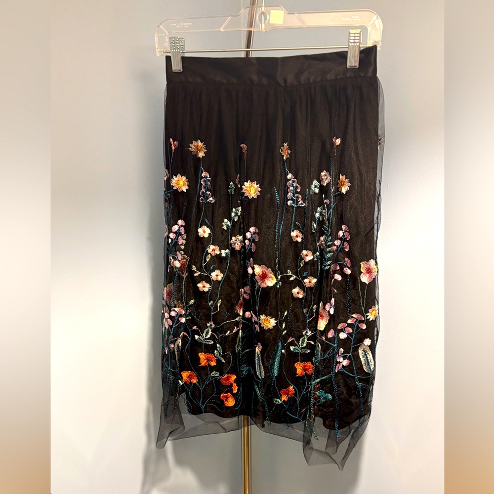 H & M skirt